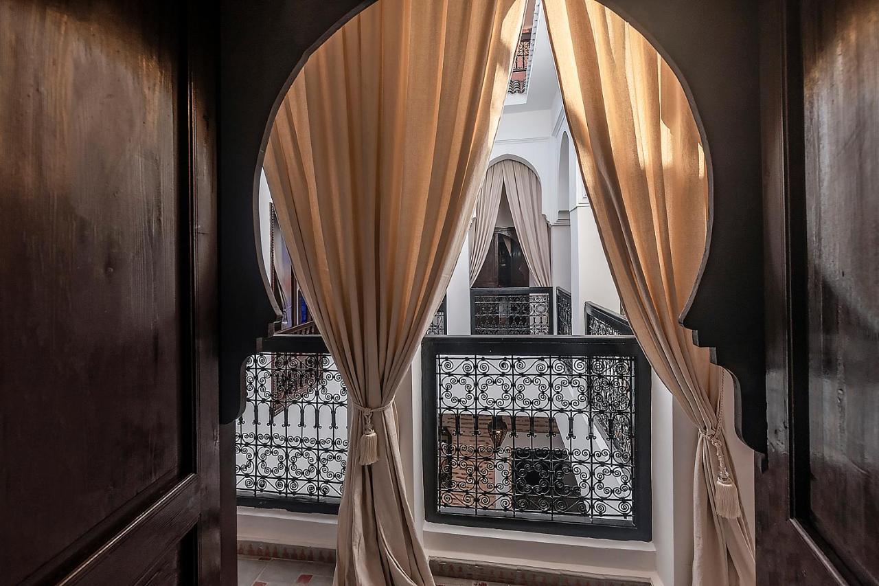 Riad Dar Merzouga Hammam&Jacuzzi Marrakesh Bagian luar foto