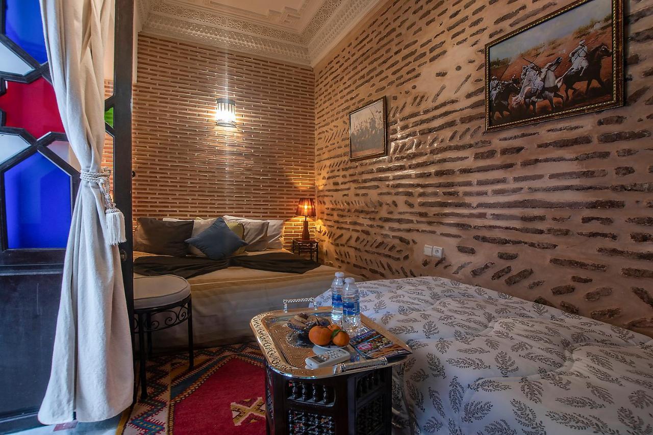 Riad Dar Merzouga Hammam&Jacuzzi Marrakesh Bagian luar foto