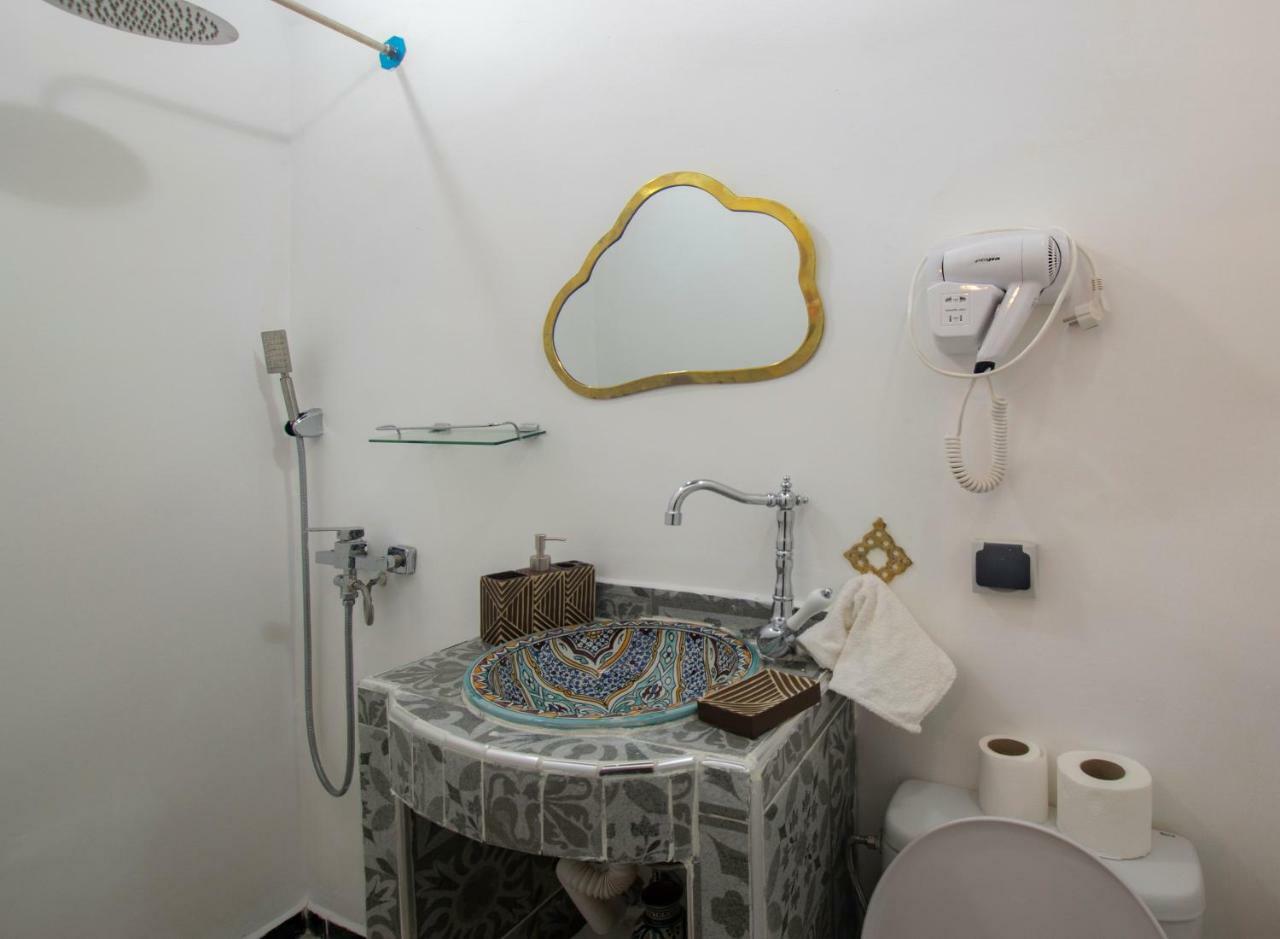 Riad Dar Merzouga Hammam&Jacuzzi Marrakesh Bagian luar foto