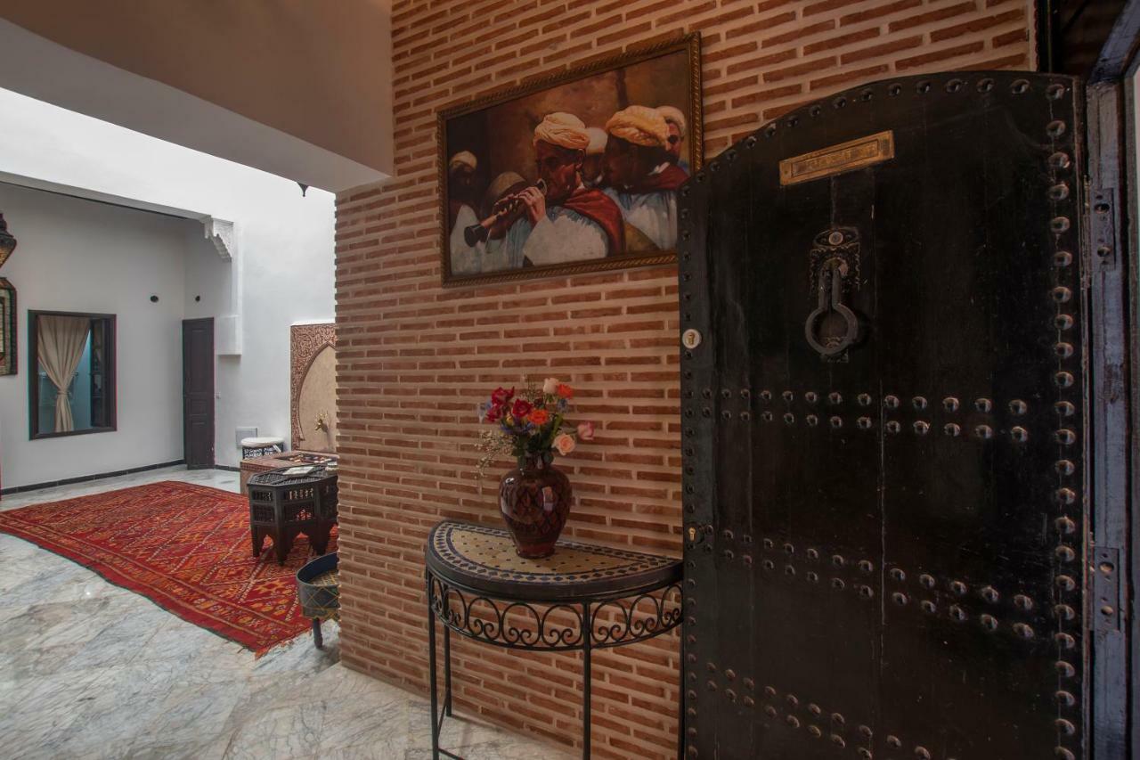 Riad Dar Merzouga Hammam&Jacuzzi Marrakesh Bagian luar foto