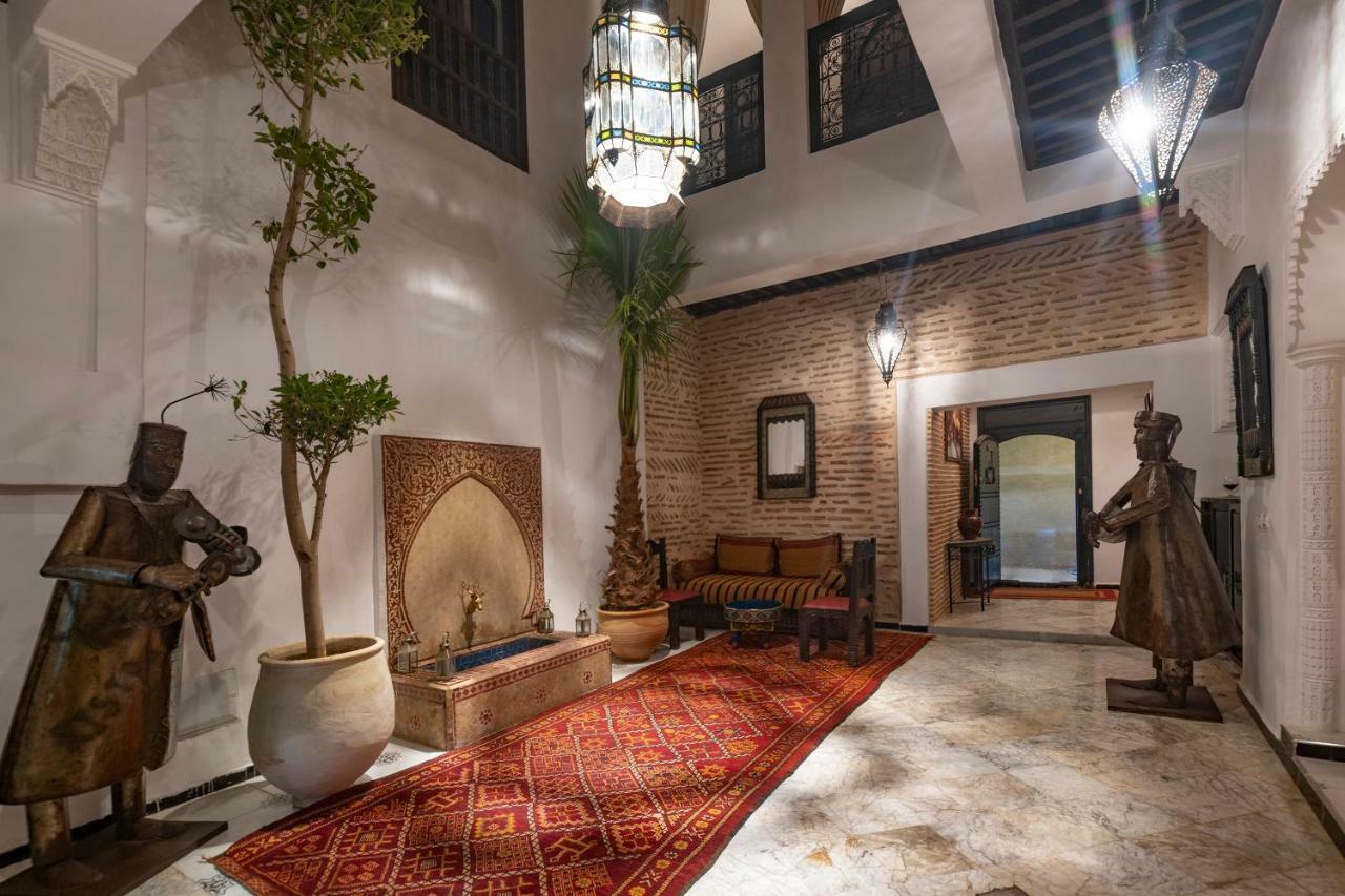 Riad Dar Merzouga Hammam&Jacuzzi Marrakesh Bagian luar foto