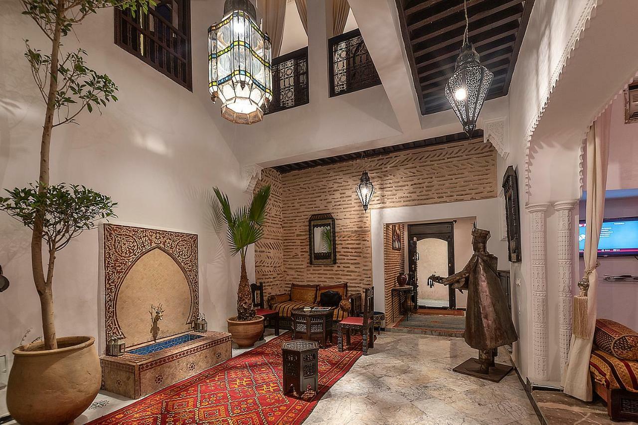 Riad Dar Merzouga Hammam&Jacuzzi Marrakesh Bagian luar foto